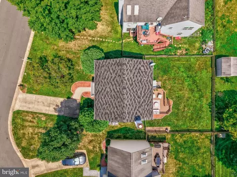 View/Area - 3 Whaley Ct, Sterling, VA 20165 photo 10 of 14