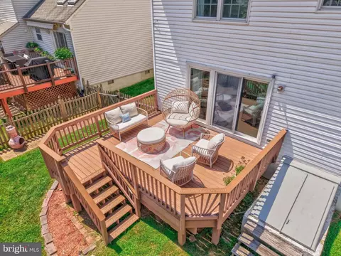 Exterior - 3 Whaley Ct, Sterling, VA 20165 photo 7 of 12