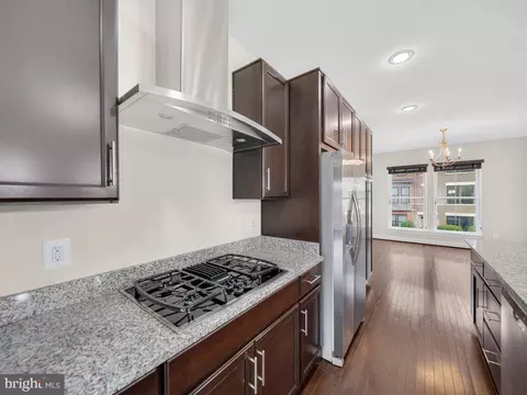 Kitchen - 20415 Codman Dr, Ashburn, VA 20147 photo 2 of 3