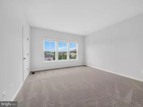 Bedroom - 20415 Codman Dr, Ashburn, VA 20147 photo 1 of 9
