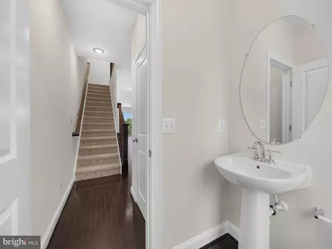 Entry Way - 20415 Codman Dr, Ashburn, VA 20147 photo 7 of 12