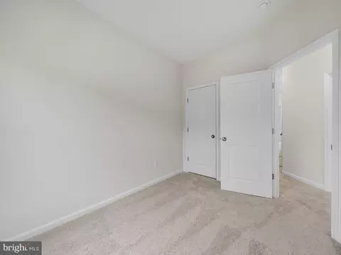 Bedroom - 20415 Codman Dr, Ashburn, VA 20147 photo 9 of 9