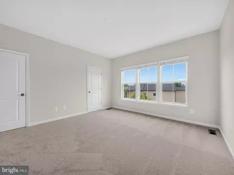 Bedroom - 20415 Codman Dr, Ashburn, VA 20147 photo 2 of 9