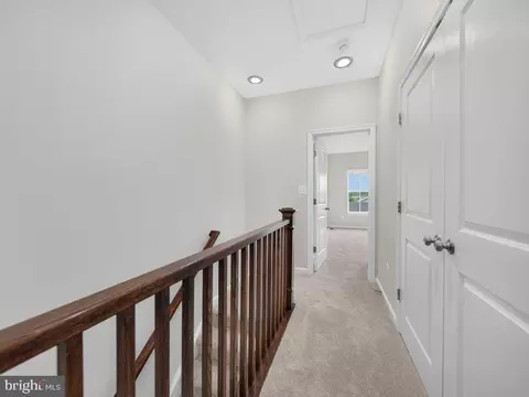 Entry Way - 20415 Codman Dr, Ashburn, VA 20147 photo 8 of 12