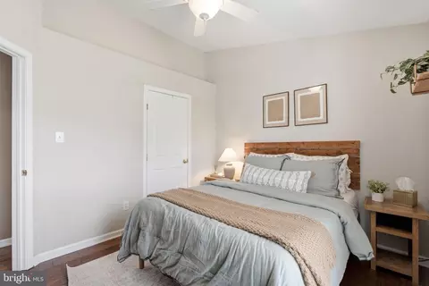 Bedroom - 43455 Postrail Sq, Ashburn, VA 20147 photo 6 of 8