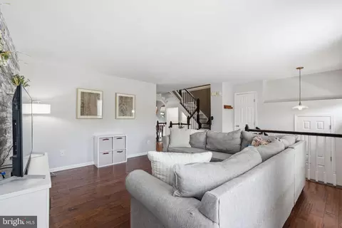 Entry Way - 43455 Postrail Sq, Ashburn, VA 20147 photo 1 of 4