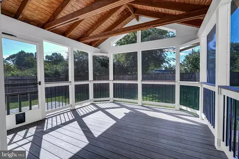 Exterior - 45917 Pullman Ct, Sterling, VA 20164 photo 6 of 7