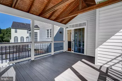 Exterior - 45917 Pullman Ct, Sterling, VA 20164 photo 7 of 7