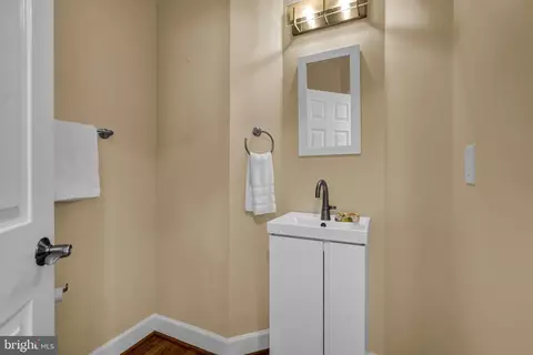 Other - 45917 Pullman Ct, Sterling, VA 20164 photo 6 of 17