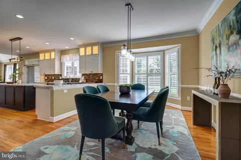 Dining - 45917 Pullman Ct, Sterling, VA 20164 photo 3 of 4