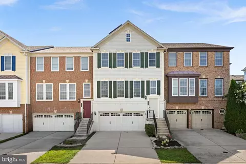 126 Great Laurel Sq, Leesburg, VA 20175