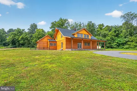 38217 Mountain Air Ln, Lovettsville, VA 20180