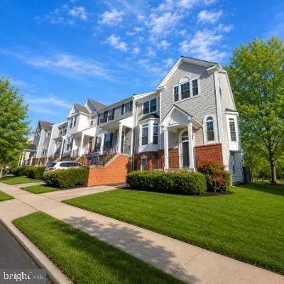 47684 Woolcott Sq, Sterling, VA 20165