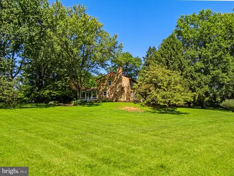 16318 Hidden Meadow Ln, Hamilton, VA 20158
