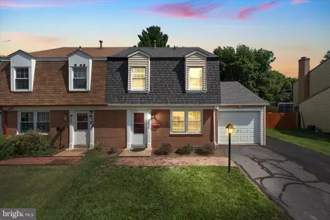 706 Edwards Ferry Rd NE, Leesburg, VA 20176