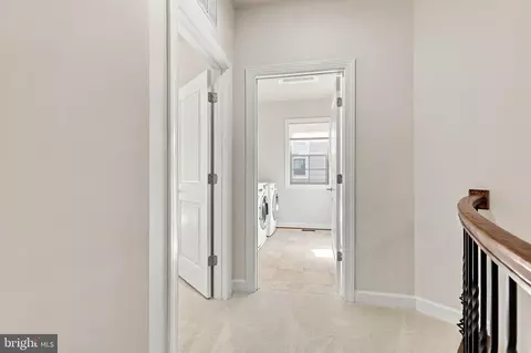 Entry Way - 20646 Holyoke Dr, Ashburn, VA 20147 photo 24 of 29