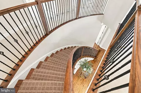 Entry Way - 20646 Holyoke Dr, Ashburn, VA 20147 photo 17 of 29