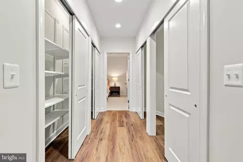 Entry Way - 20646 Holyoke Dr, Ashburn, VA 20147 photo 27 of 29