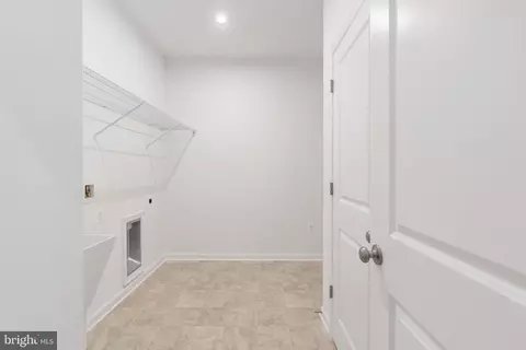 Entry Way - 20876 Murry Falls Ter, Ashburn, VA 20147 photo 11 of 18