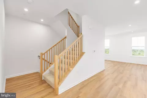 Entry Way - 20876 Murry Falls Ter, Ashburn, VA 20147 photo 2 of 18