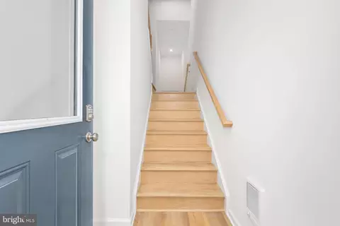 Entry Way - 20876 Murry Falls Ter, Ashburn, VA 20147 photo 1 of 18