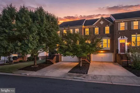 19232 Kepharts Mill Ter, Leesburg, VA 20176
