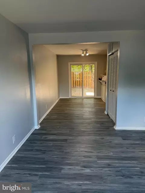 Entry Way - 109 N Emory Dr, Sterling, VA 20164 photo 2 of 5