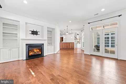 Living - 42717 Explorer Dr, Brambleton, VA 20148 photo 6 of 11