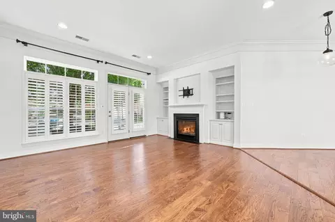 Living - 42717 Explorer Dr, Brambleton, VA 20148 photo 5 of 11