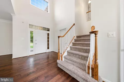 Entry Way - 25948 Donovan Dr, Chantilly, VA 20152 photo 1 of 9
