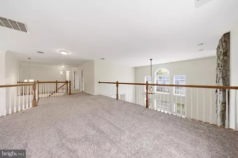 Entry Way - 25948 Donovan Dr, Chantilly, VA 20152 photo 9 of 9