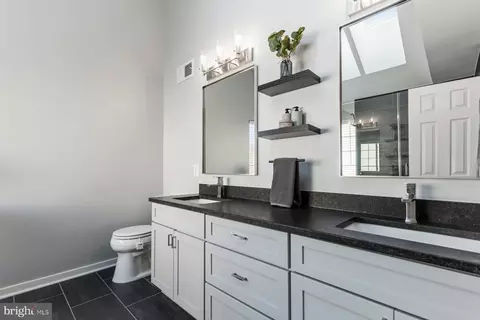 Bath - 20828 Cross Timber Dr, Ashburn, VA 20147 photo 1 of 4