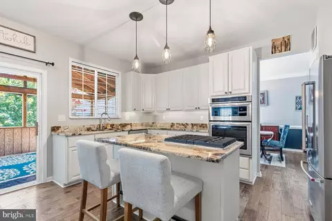 Kitchen - 20828 Cross Timber Dr, Ashburn, VA 20147 photo 1 of 4