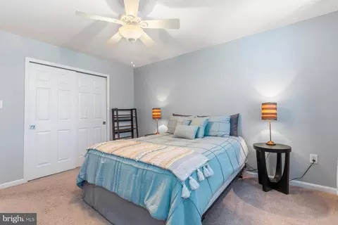 Bedroom - 20828 Cross Timber Dr, Ashburn, VA 20147 photo 3 of 5
