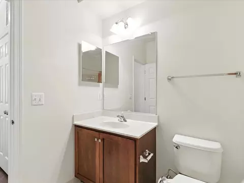 Bath - 42896 Pamplin Ter, Chantilly, VA 20152 photo 5 of 5