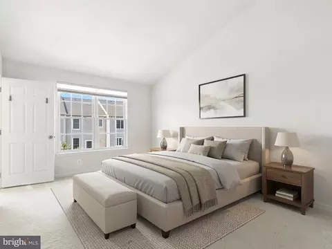 Bedroom - 42896 Pamplin Ter, Chantilly, VA 20152 photo 1 of 7