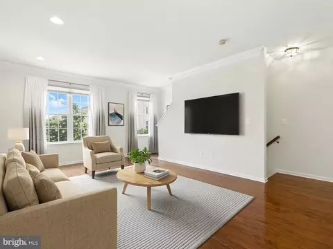 Living - 42896 Pamplin Ter, Chantilly, VA 20152 photo 1 of 4