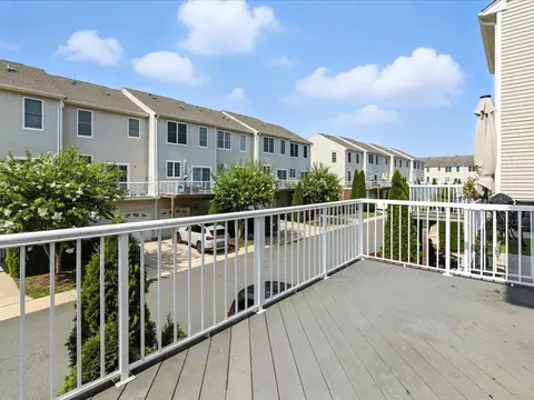Exterior - 42896 Pamplin Ter, Chantilly, VA 20152 photo 2 of 2