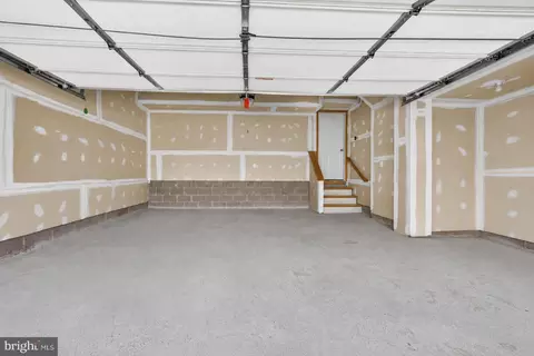 Entry Way - 46183 Cecil Ter, Sterling, VA 20165 photo 5 of 5