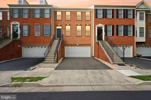 804 Maple Flats Ter, Purcellville, VA 20132
