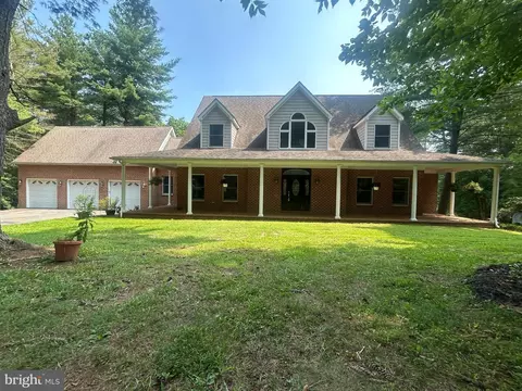 14205 Milltown Rd, Lovettsville, VA 20180