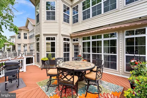 Exterior - 42755 Chatelain Cir, Brambleton, VA 20148 photo 18 of 23