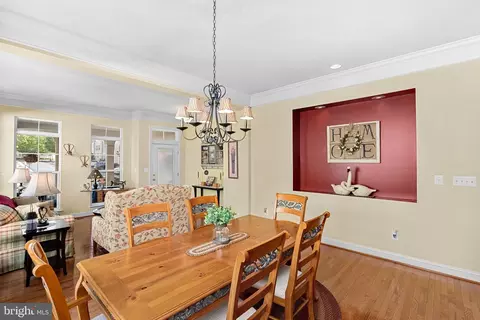 Dining - 42755 Chatelain Cir, Brambleton, VA 20148 photo 2 of 4