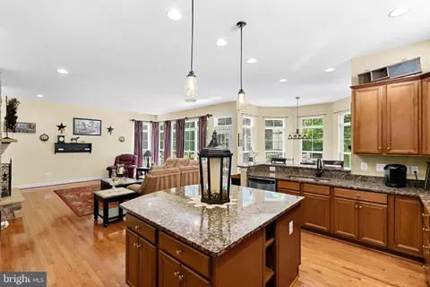 Kitchen - 42755 Chatelain Cir, Brambleton, VA 20148 photo 1 of 7