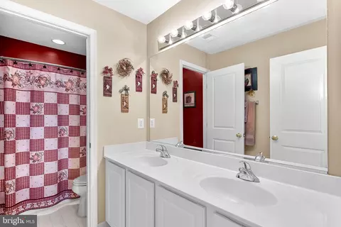 Other - 42755 Chatelain Cir, Brambleton, VA 20148 photo 16 of 38