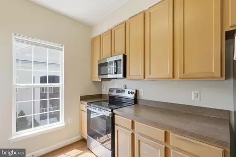 Kitchen - 22668 Blue Elder Ter #304, Brambleton, VA 20148 photo 2 of 4