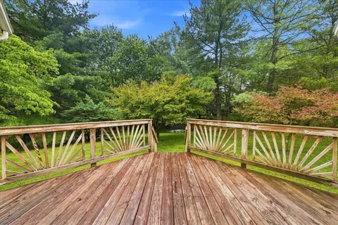 Exterior - 7 Red Wing Ct, Sterling, VA 20164 photo 9 of 9