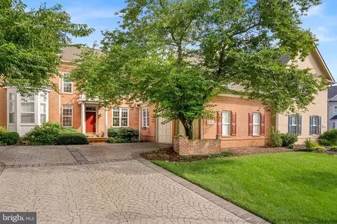 18417 Lanier Island Sq, Leesburg, VA 20176