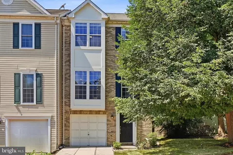 45605 Iron Horse Ter, Sterling, VA 20166