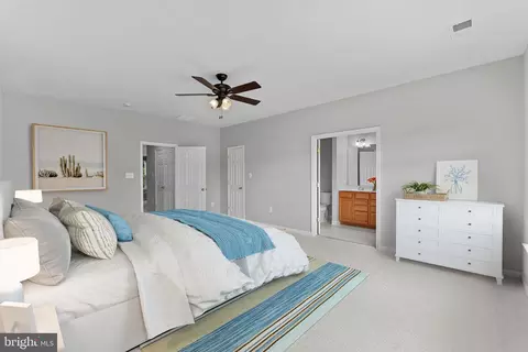 Bedroom - 44253 Huron Ter, Ashburn, VA 20147 photo 3 of 10